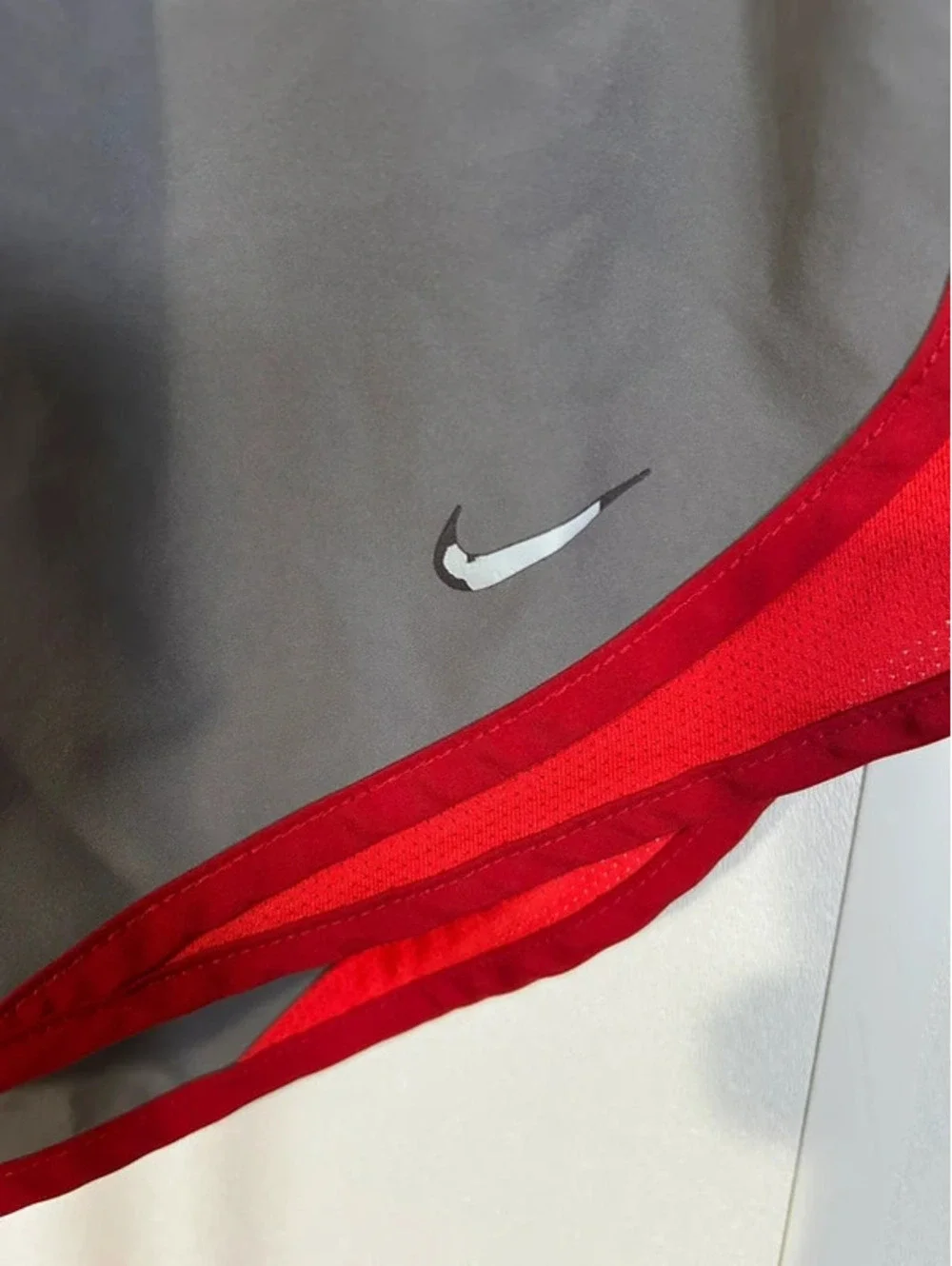 Nike Dri-FIT Gray Red Running Athletic Shorts Women’s Small